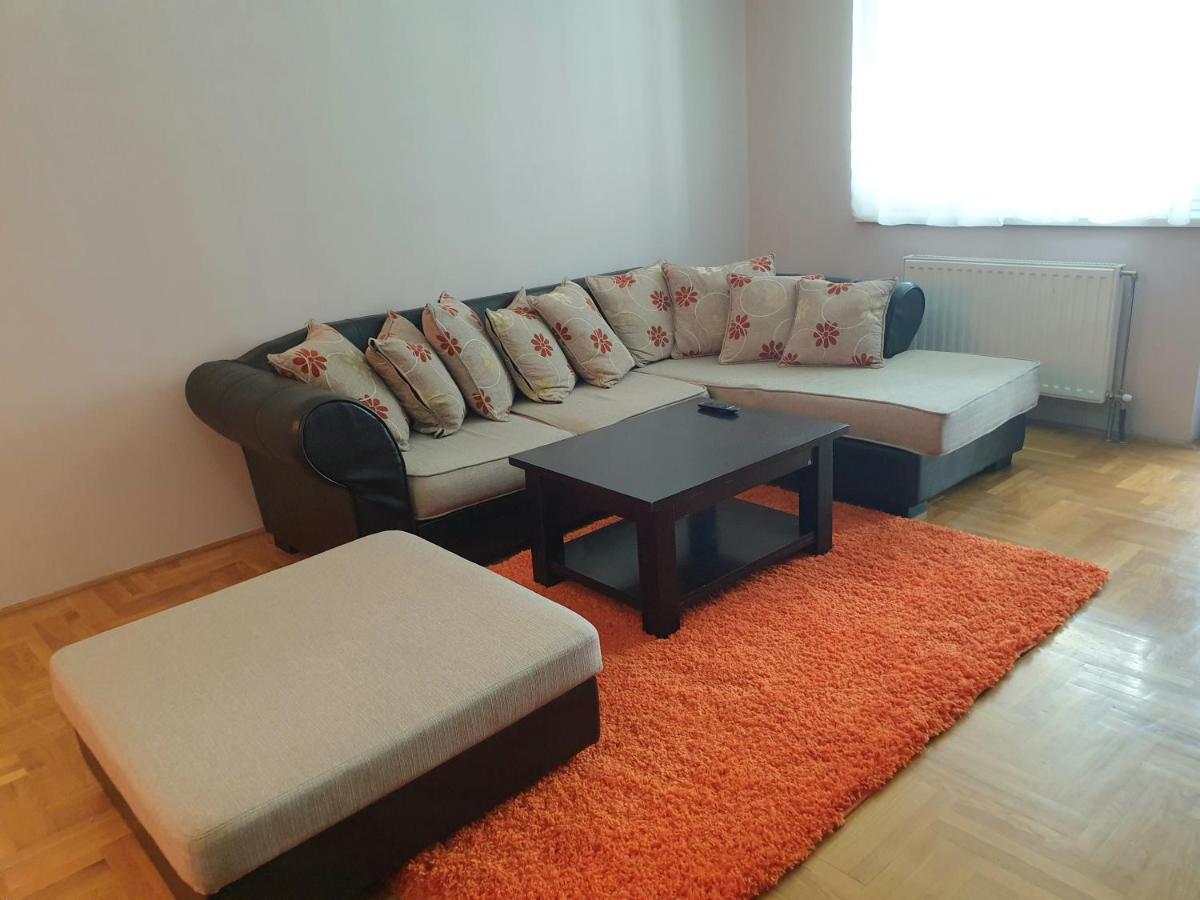 Apartman Mirage Sremska Mitrovica Exteriér fotografie