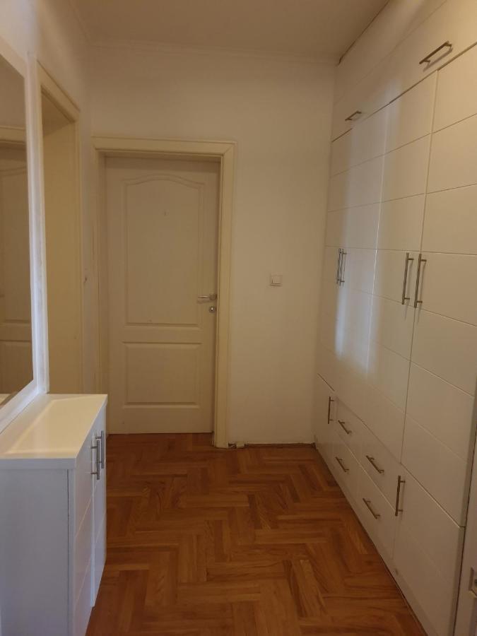 Apartman Mirage Sremska Mitrovica Exteriér fotografie